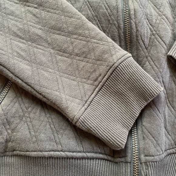 COPY - Dark Gray Quilted Bomber Jacket from Pact Size LARGE - Picture 2 of 9